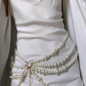 1pc Beautiful Pearl Body Chain